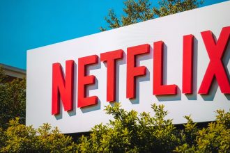 netflix-acelera-beneficios-y-apunta-a-warner-bros